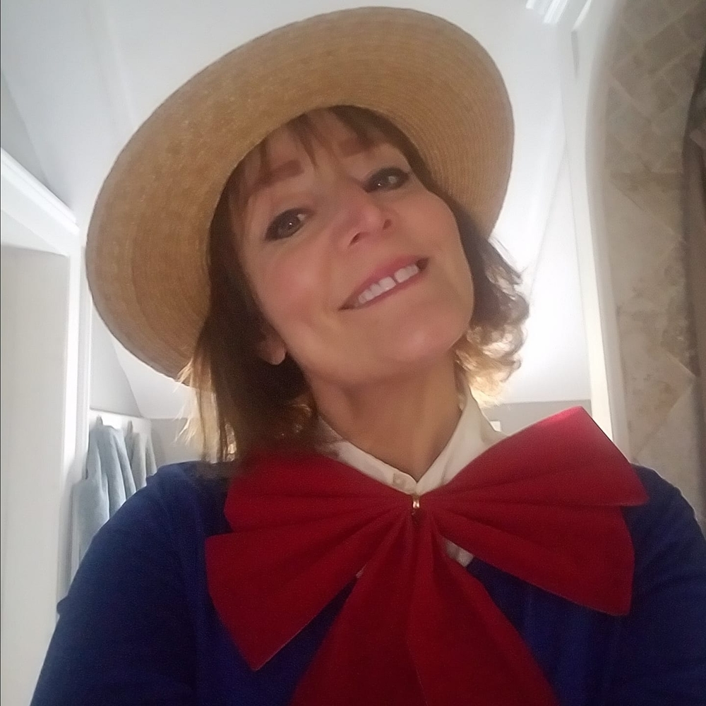 Meet your Posher, Elaina